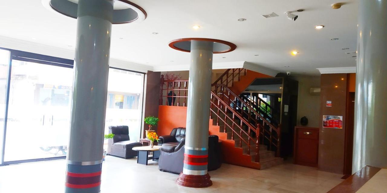 Paradise Hotel Tanjungpinang Exteriör bild